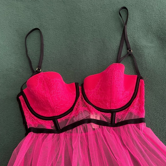 Victoria’s Secret Black Cage Babydoll - Picture 4 of 13